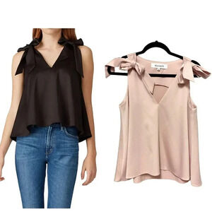 EUC $100 Elliatt Backstage Top